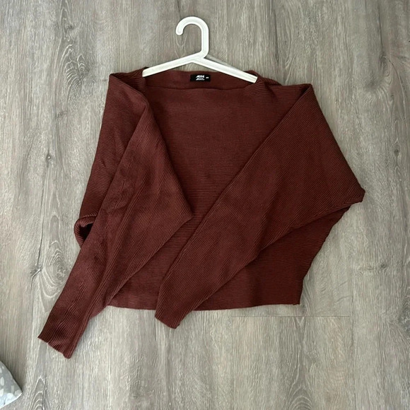 Ribbed Dolman-Sleeved  Sweater - Picture 2 of 3